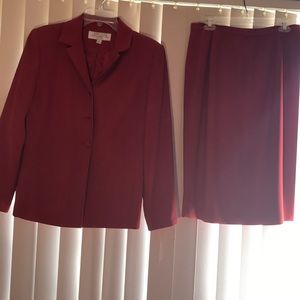 Ladies Business Suit